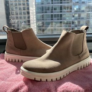 Blondo Flora Waterproof Booties